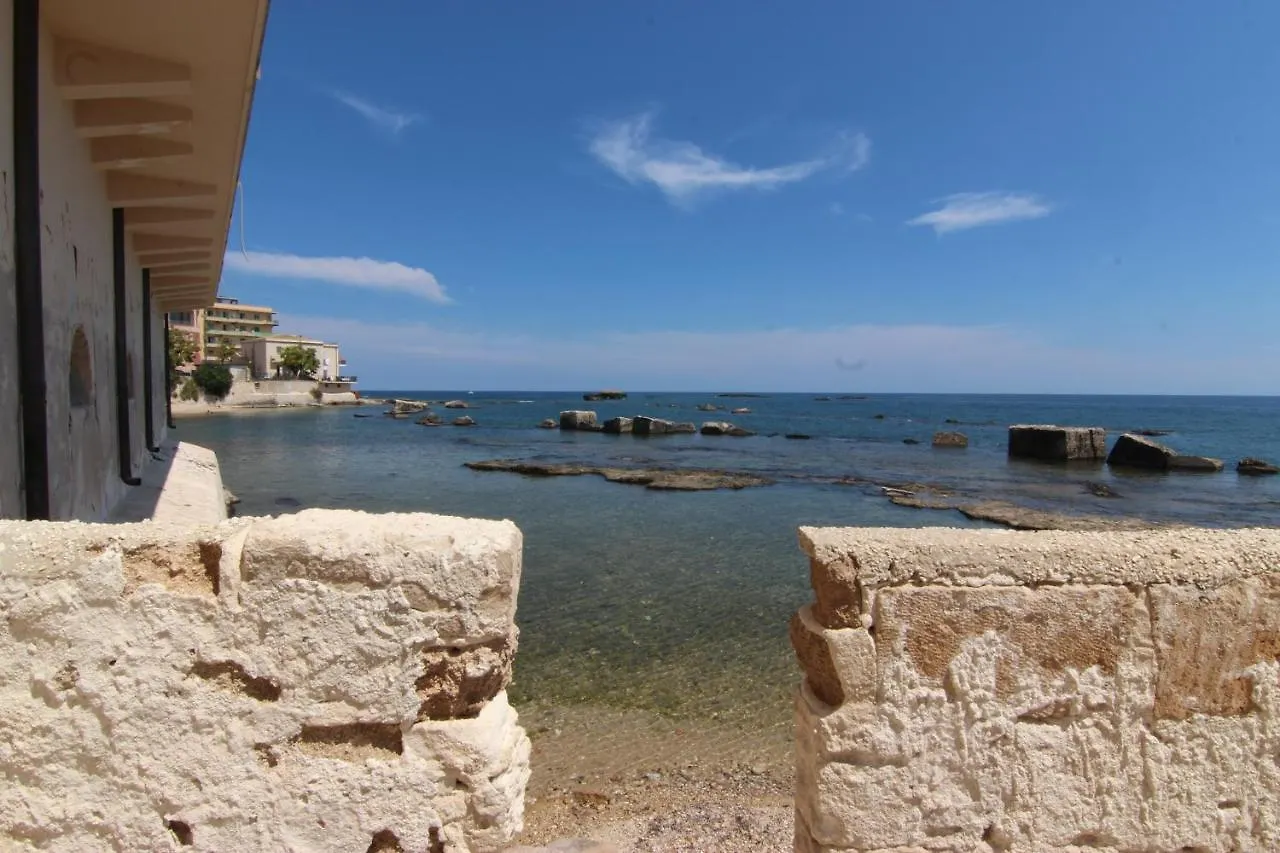 La Dimora Di Dionisio Al Mare Apartment Syracuse 0*,
